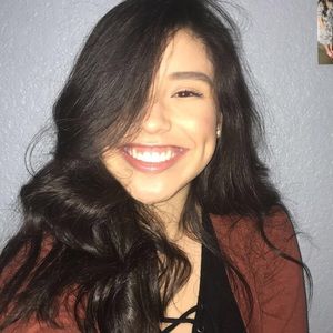 Meet your Posher, Natalie